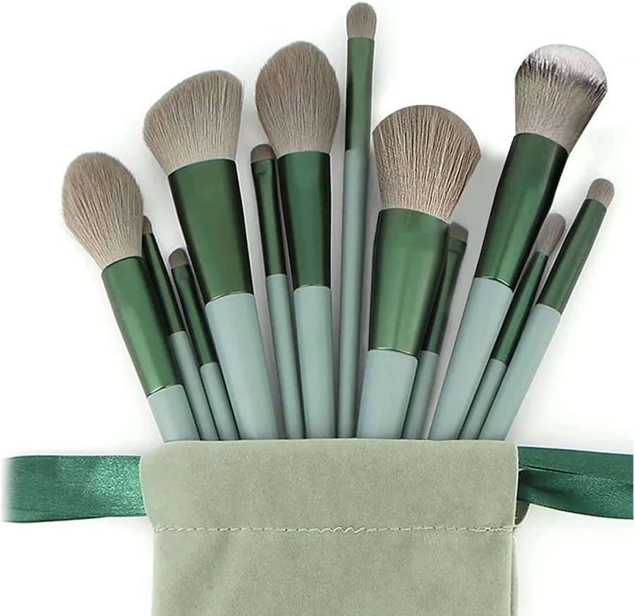 Makeup brushes